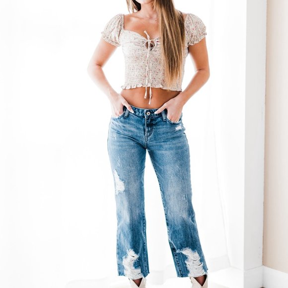 Ditsy Floral Smocked Crop Top - Picture 9 of 9